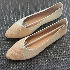 Neutral Knit Pointed Toe Flats | Women’s Size 7